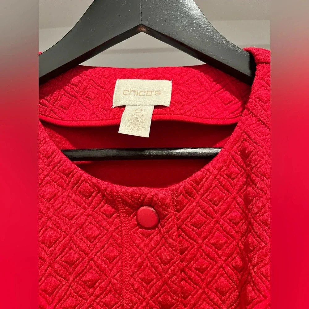 Chico’s quilted red buttoned blazer Size 0 XS - Picture 3 of 9